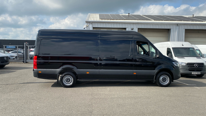 Mercedes-Benz Sprinter 315Cdi L3 Diesel Rwd 3.5t H2 Select Van - Image 8